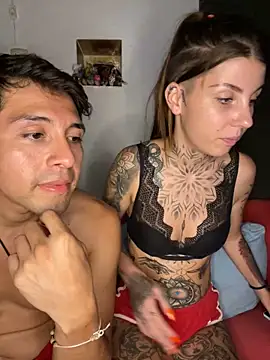 Snapshot of Izy_cute_ chatting on 03.23.25 Izy cute online show from 03.23.25