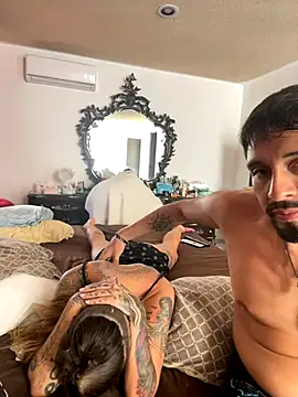 Snapshot of Izy_cute_ chatting on 09.08.25 Izy cute online show from 09.08.25