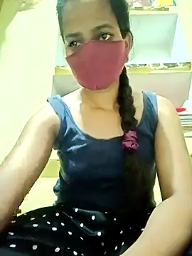 Snapshot of Pooja_cut chatting on 10.03.25 Pooja cut online show from 10.03.25