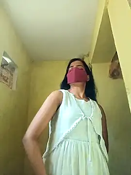 Snapshot of Pooja_cut chatting on 10.06.25 Pooja cut online show from 10.06.25