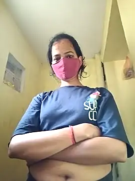 Snapshot of Pooja_cut chatting on 10.19.25 Pooja cut online show from 10.19.25