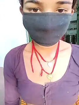 Amaya Bajwa online show from 02.24.25