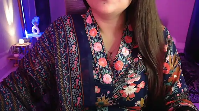 Mitikaa online show from 11.24.25