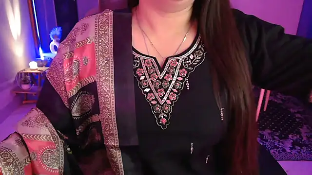 Mitikaa online show from 11.26.25