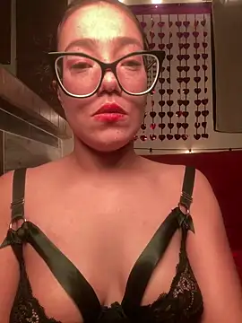 MadameNat online show from 03.01.25