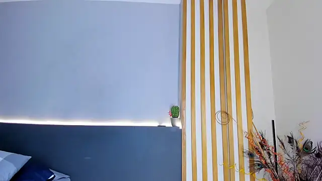 sara  jones gh online show from 09.24.25