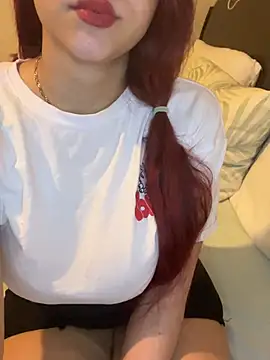 Snapshot of Maya_mimi chatting on 07.19.26 Maya mimi online show from 07.19.26