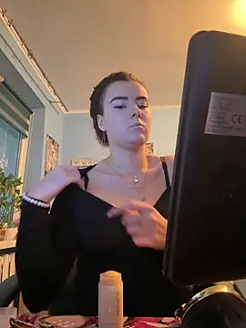 mewKate online show from 12.20.25