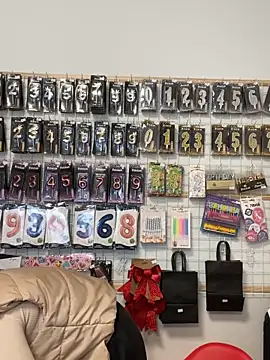 mewKate online show from 04.06.26