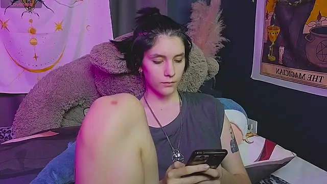 Snapshot of Hyeon_Jin chatting on 01.22.25 Hyeon Jin online show from 01.22.25