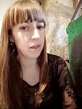 Snapshot of Calibers2932 chatting on 02.02.25 Calibers2932 online show from 02.02.25