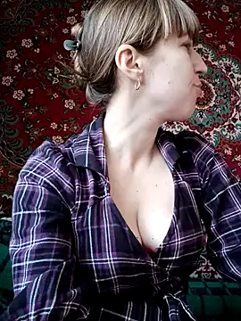 Snapshot of Calibers2932 chatting on 02.12.25 Calibers2932 online show from 02.12.25