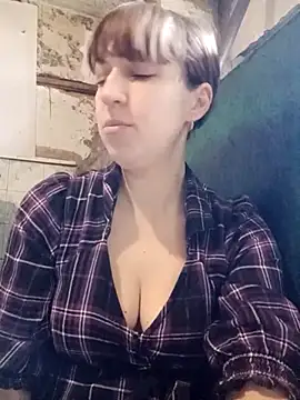 Snapshot of Calibers2932 chatting on 02.28.25 Calibers2932 online show from 02.28.25