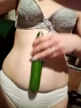 Snapshot of Calibers2932 chatting on 03.15.25 Calibers2932 online show from 03.15.25