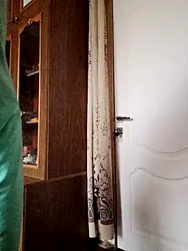 Snapshot of Calibers2932 chatting on 10.09.25 Calibers2932 online show from 10.09.25