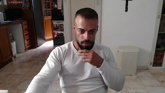 Snapshot of todddantes25 chatting on 03.09.25 todddantes25 online show from 03.09.25