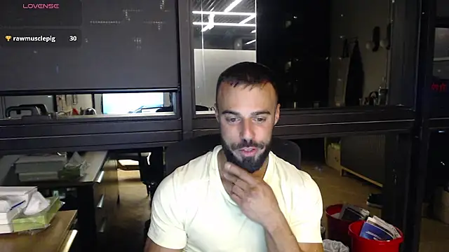 Snapshot of todddantes25 chatting on 03.20.25 todddantes25 online show from 03.20.25