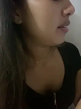 LuizaDiaz online show from 02.14.25