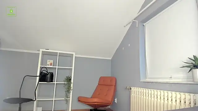 Stephany Richardz online show from 12.03.25