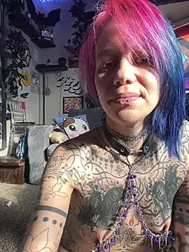 trashbrat online show from 04.14.26