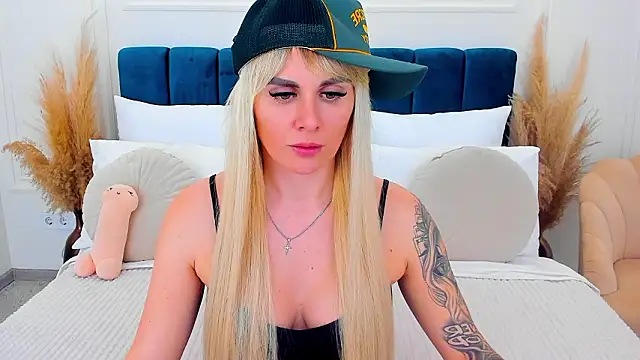 LiluDav online show from 02.12.26