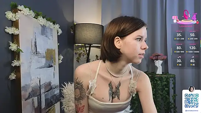 Snapshot of OdiliaHartnell chatting on 02.18.25 OdiliaHartnell online show from 02.18.25