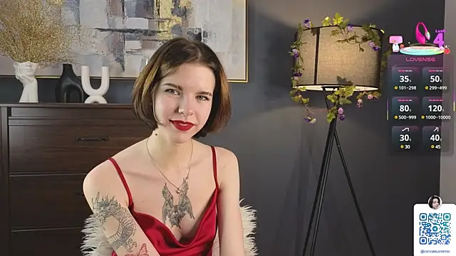 Snapshot of OdiliaHartnell chatting on 02.22.25 OdiliaHartnell online show from 02.22.25
