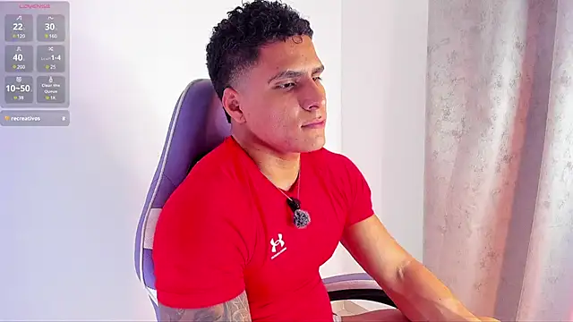 Snapshot of Maximoscott chatting on 03.15.25 Maximoscott online show from 03.15.25