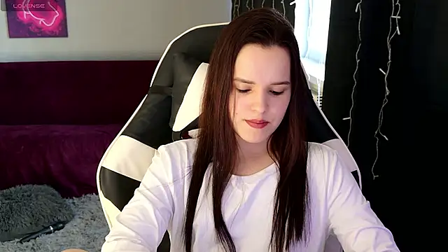 Snapshot of Harleen_Moore chatting on 05.11.26 Harleen Moore online show from 05.11.26