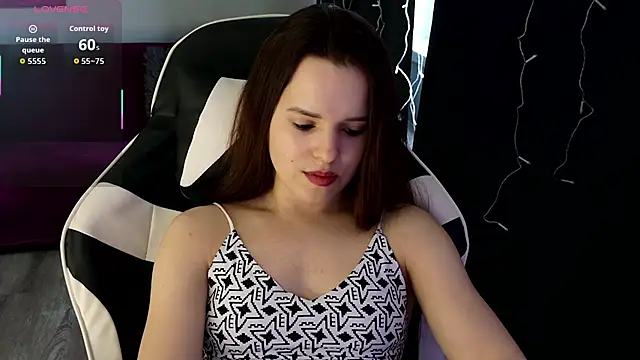 Snapshot of Harleen_Moore chatting on 05.29.26 Harleen Moore online show from 05.29.26