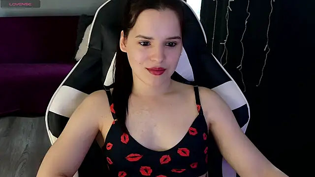 Snapshot of Harleen_Moore chatting on 06.11.26 Harleen Moore online show from 06.11.26