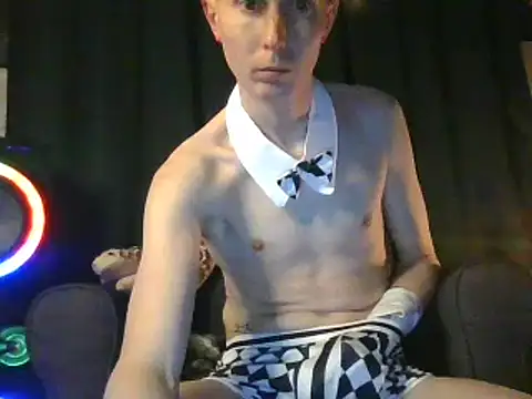 Snapshot of Slytherin-Boy009 chatting on 01.07.25 Slytherin-Boy009 online show from 01.07.25