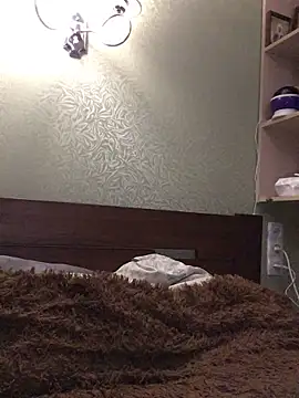 VikiiStoun online show from 11.20.25