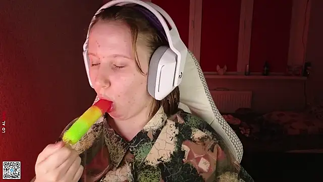 mon lola online show from 09.12.25