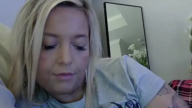 JennaLynn785 online show from 02.13.25