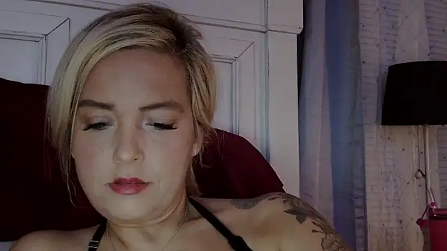 JennaLynn785 online show from 02.14.25
