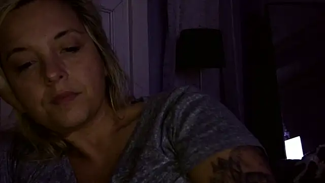 JennaLynn785 online show from 02.17.25