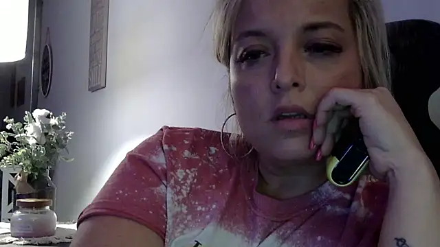 JennaLynn785 online show from 02.18.25