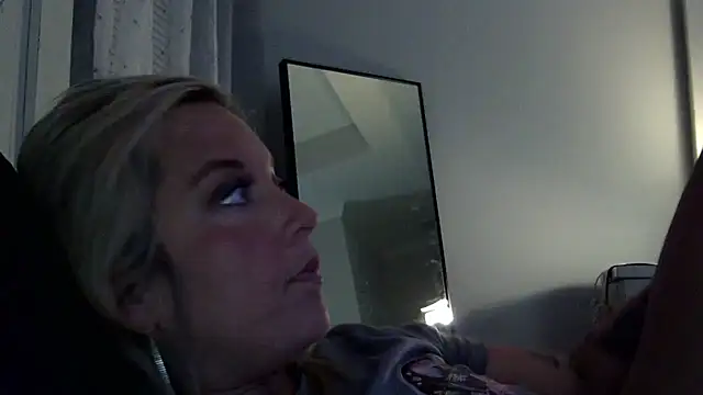JennaLynn785 online show from 02.20.25