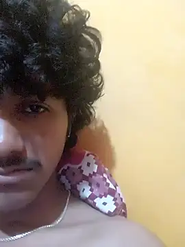 Snapshot of CosmicEmuu chatting on 01.12.25 CosmicEmuu online show from 01.12.25