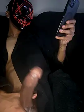 Snapshot of Blackzanpakuto chatting on 10.31.25 Blackzanpakuto online show from 10.31.25