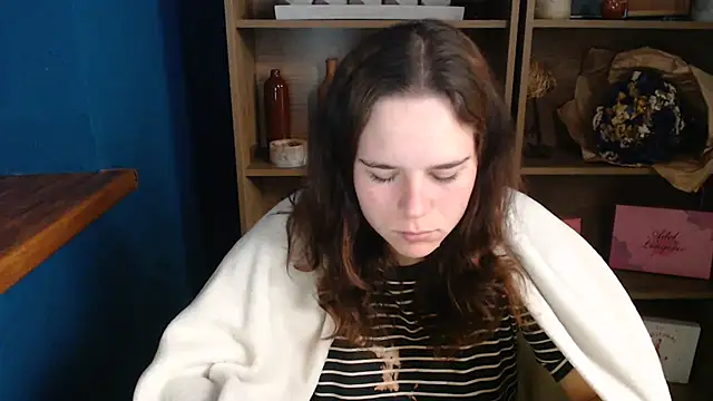 mini girly online show from 10.02.25