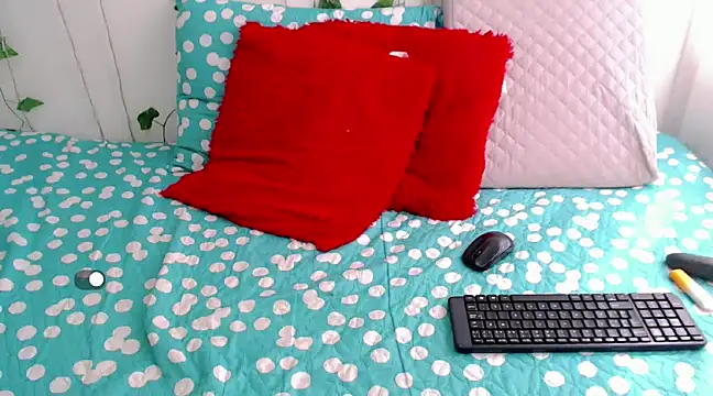 Snapshot of mia_grey01 chatting on 01.25.25 mia grey01 online show from 01.25.25