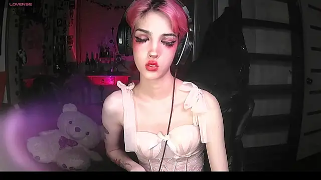 Ink  pleasure online show from 10.04.25