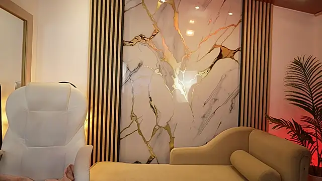 Emma Walkerr  online show from 04.10.26