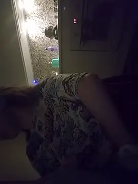 LesyaOxi online show from 11.24.25