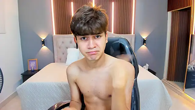 Tommy18   online show from 10.01.25