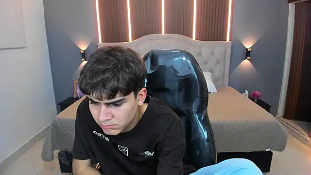 Tommy18   online show from 11.13.25