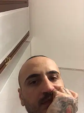 Snapshot of ilmaestoso chatting on 01.17.25 ilmaestoso online show from 01.17.25