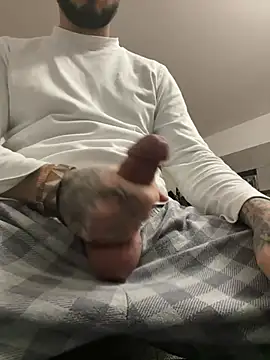 Snapshot of ilmaestoso chatting on 02.22.25 ilmaestoso online show from 02.22.25